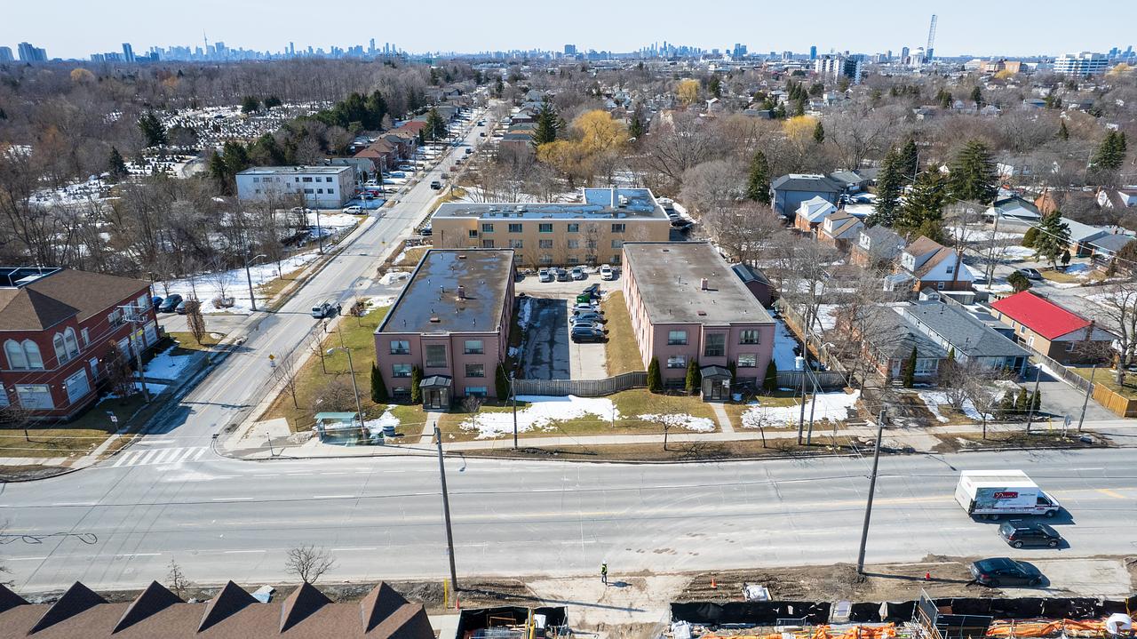 Kennedy Road, Toronto, ON