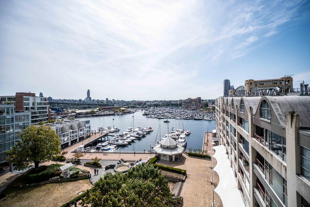701 - 1006 Beach Avenue, Vancouver, BC
