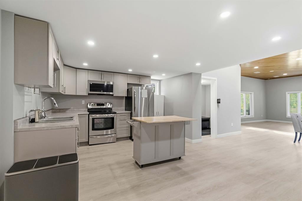 98 Hill Drive, Fort McMurray, AB