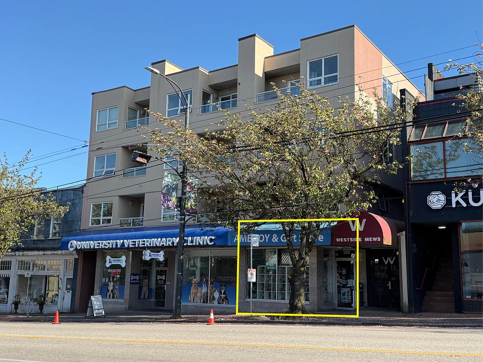 101 - 4416 West 10th Avenue, Vancouver, BC