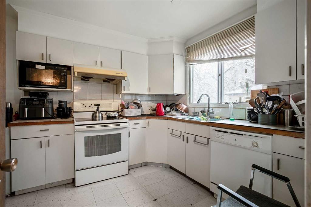 1405 8 Avenue Southeast, Calgary, AB