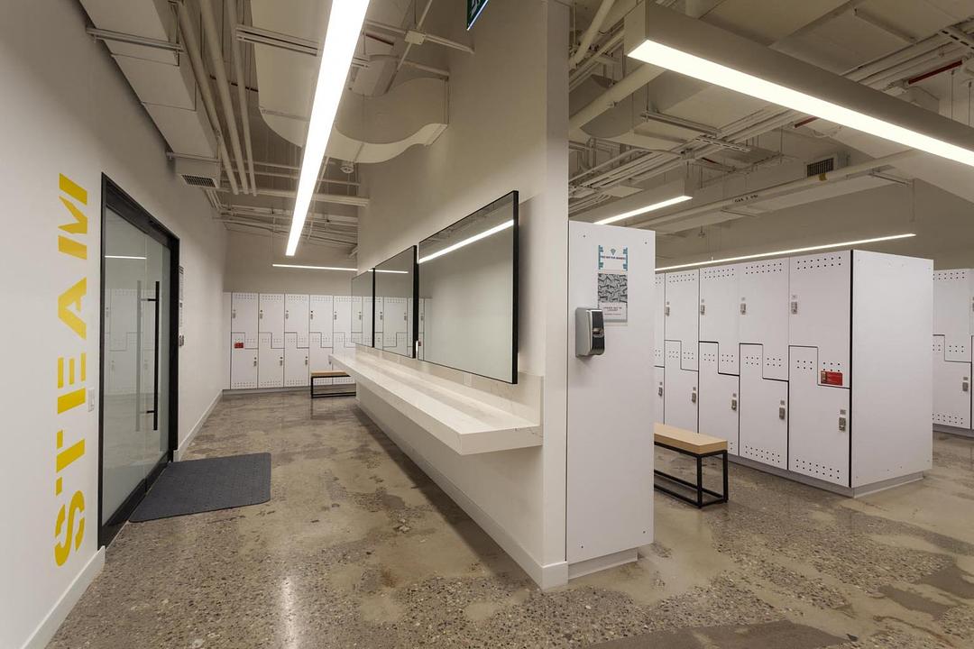 C-114 - 150 King Street West, Toronto, ON