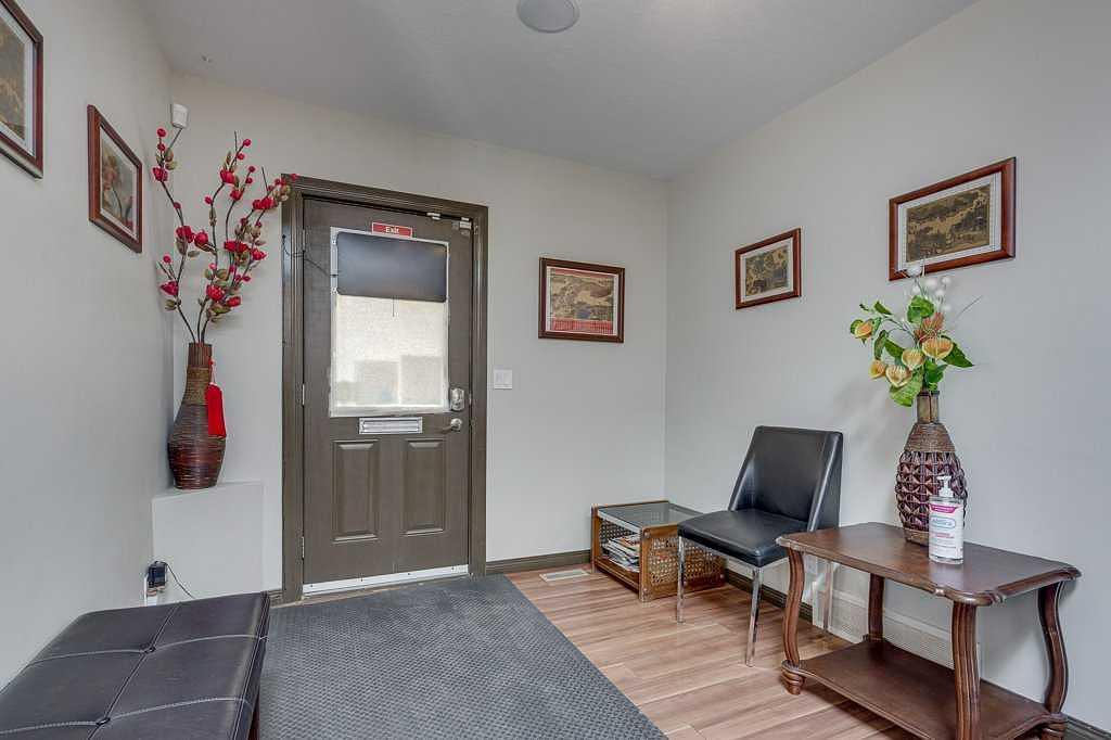 4606 48 Avenue, Red Deer, AB