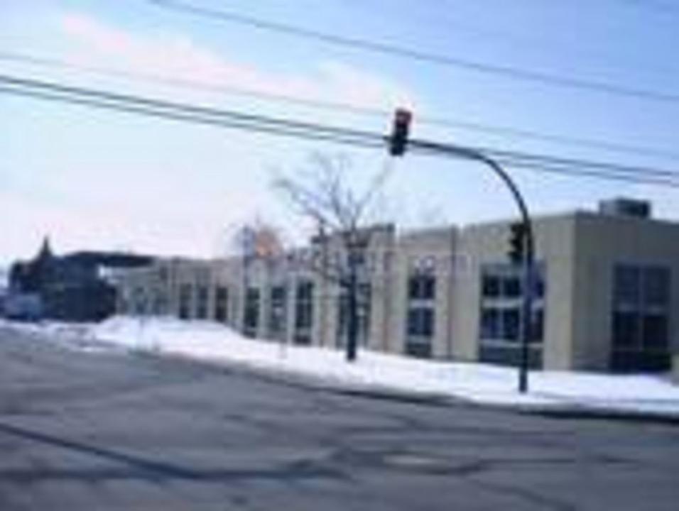 200 - 8260 Chemin Devonshire, Mont-Royal, QC