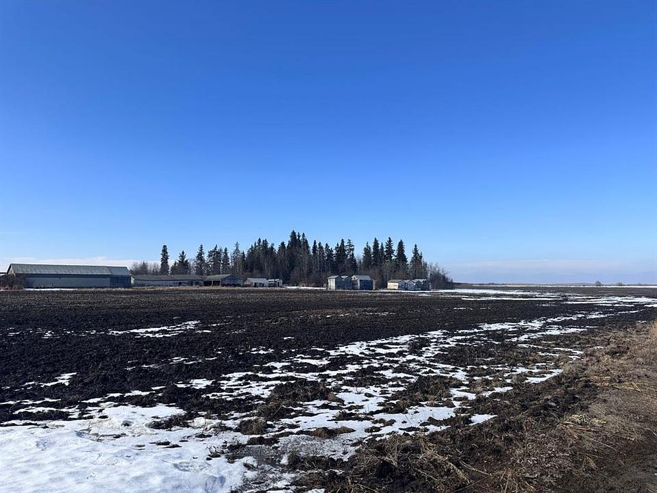 4902 50 Street, Grassland, AB
