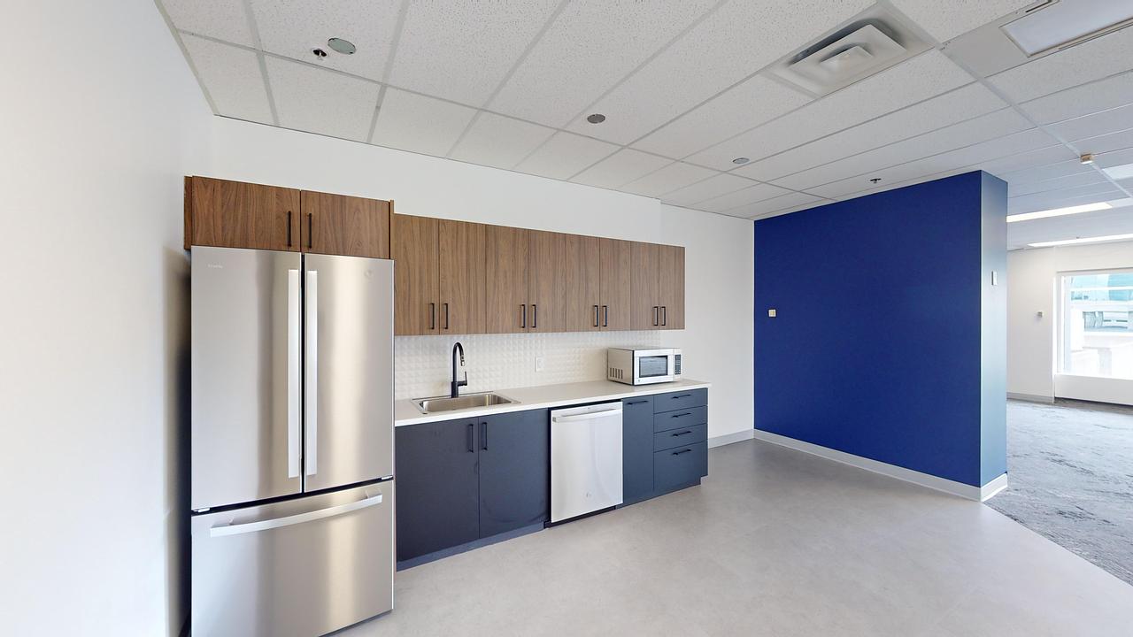 200 - 700-1420 Blair Towers Place, Ottawa, ON