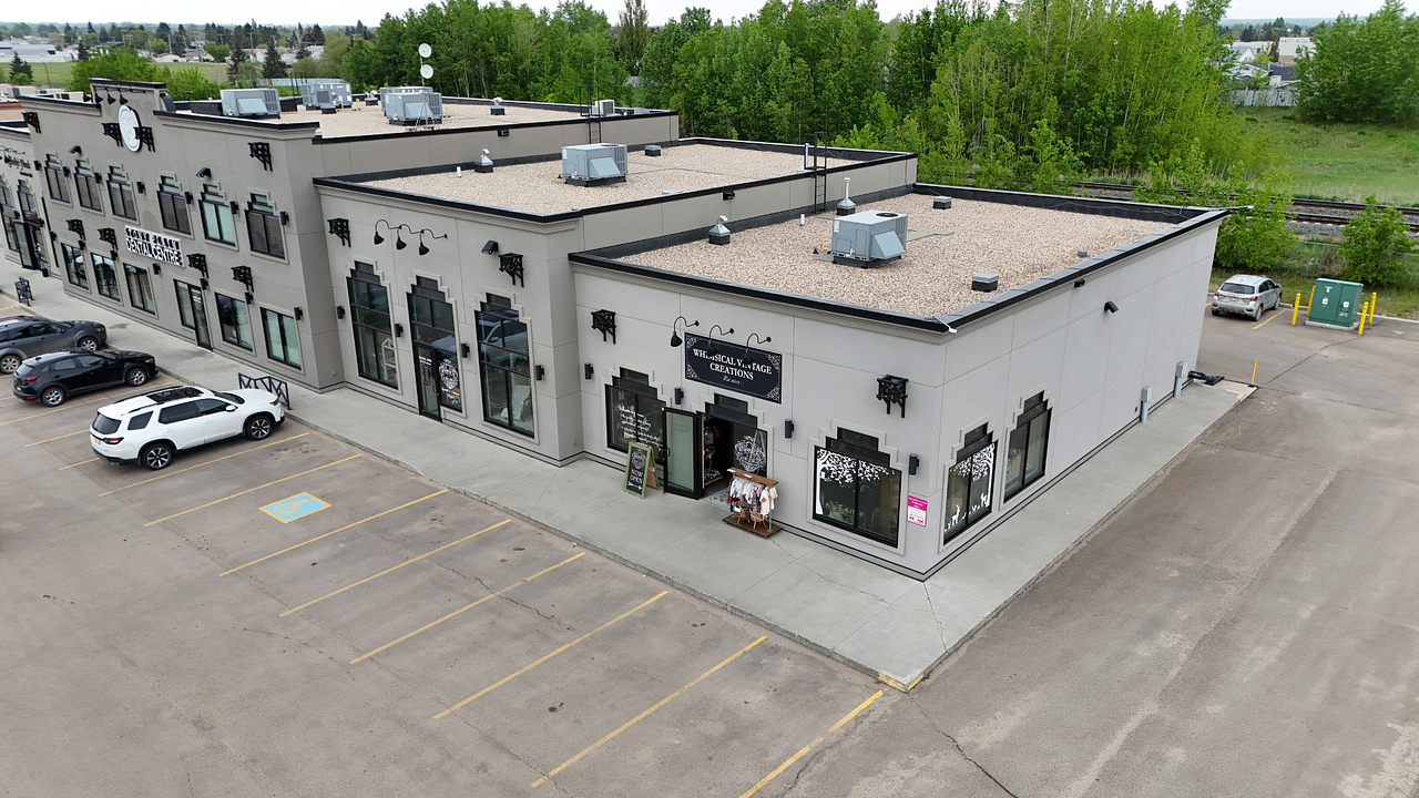 101 & 105 - 3919 49 Ave, Stony Plain, AB