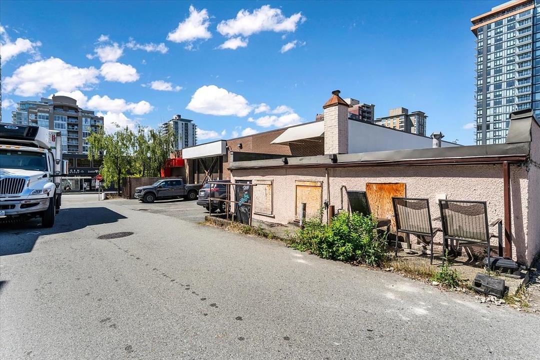 1520 Lonsdale Avenue, North Vancouver, BC