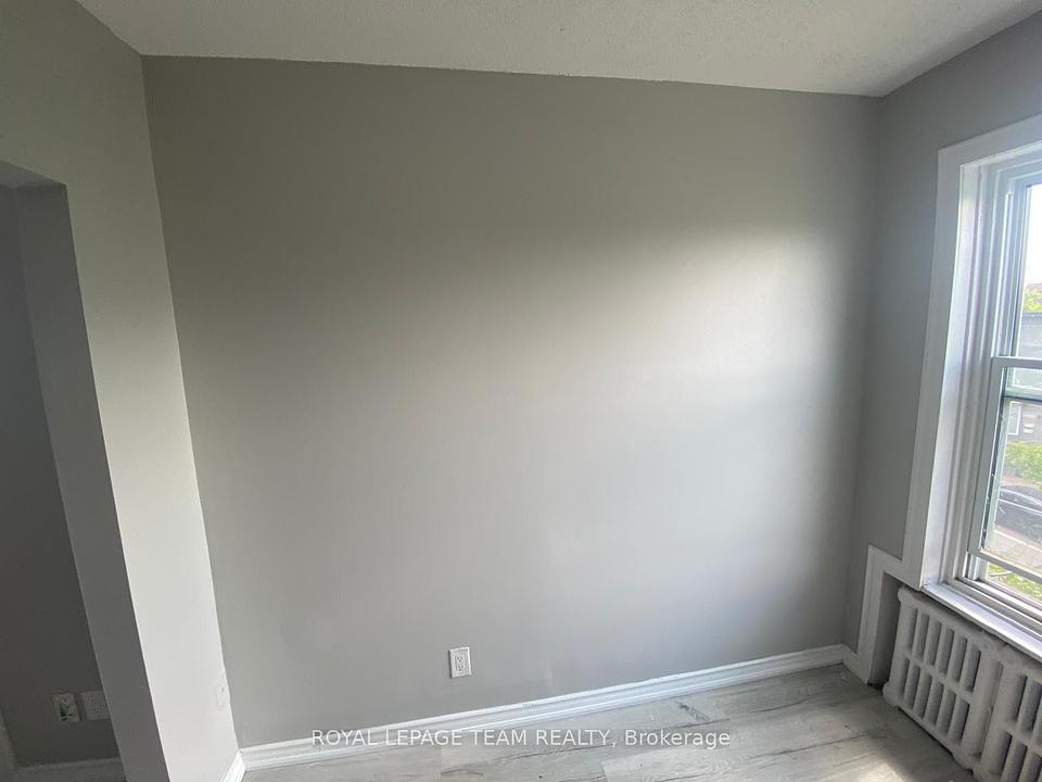 883 Somerset Street West, Ottawa, ON