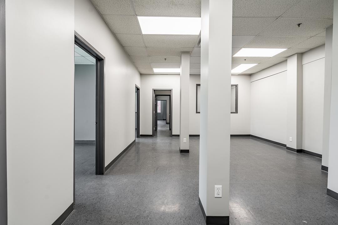 9055 Boulevard Henri-Bourassa Est, Montréal, QC