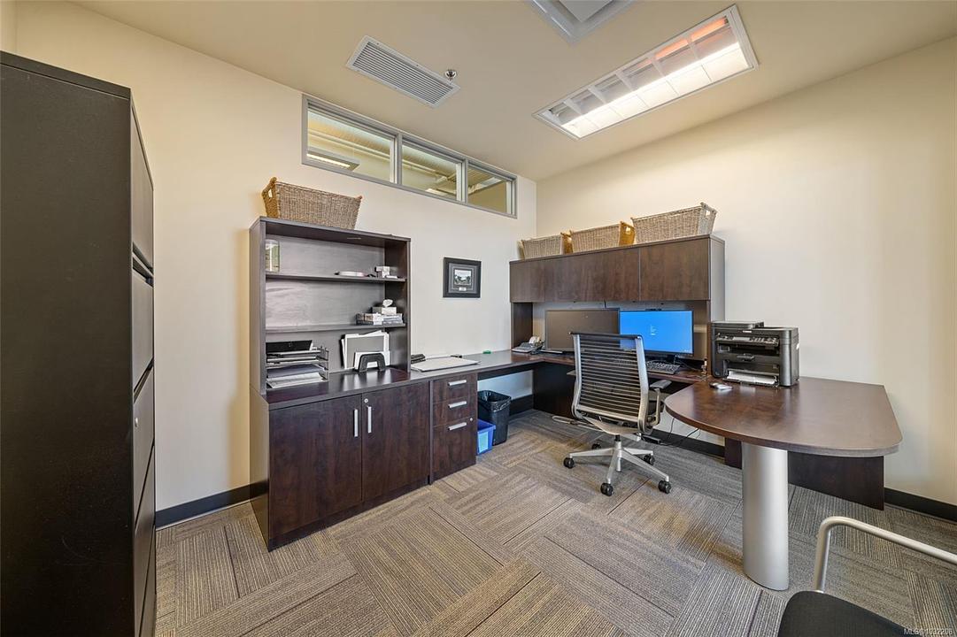 300-305 - 388 Harbour Road, Victoria, BC