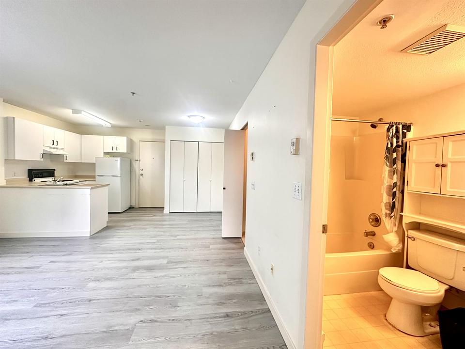 8732 Granville Street, Vancouver, BC