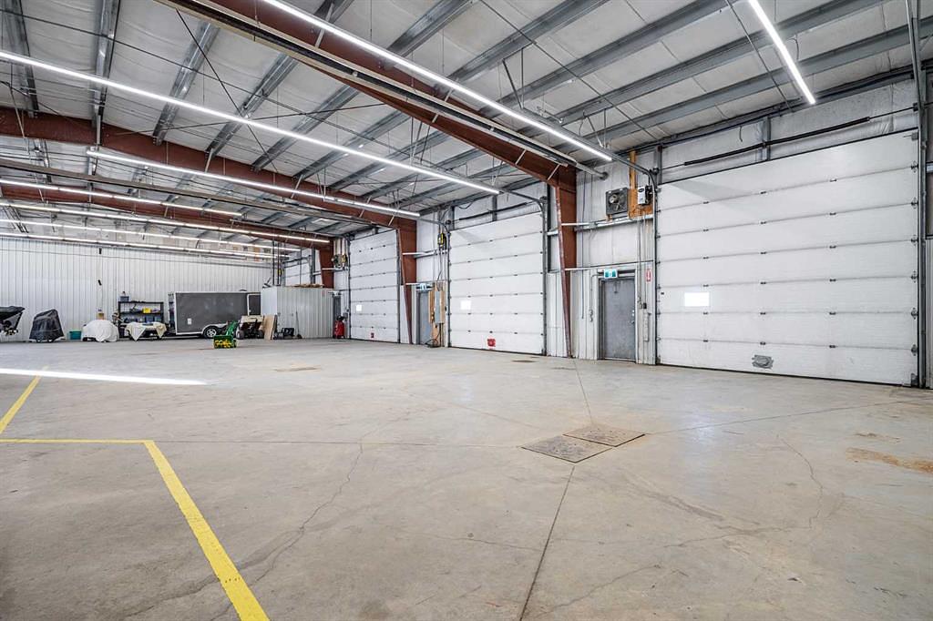 1,2,3 - 5914 51 Avenue, Lloydminster, AB