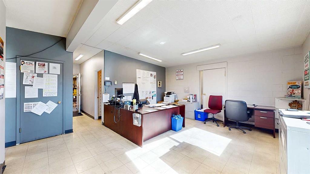 666 15 Street Southwest, Medicine Hat, AB
