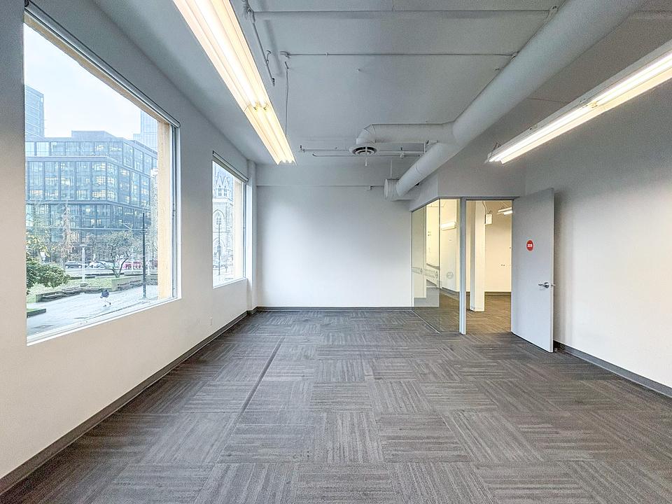 555 Richards St, Vancouver, BC