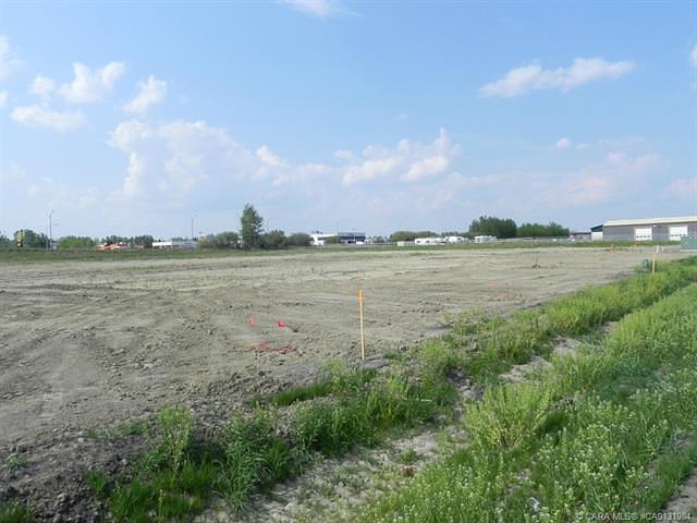 5400 Len Thompson Drive, Lacombe, AB