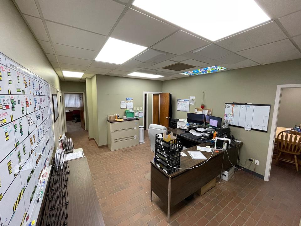 15338 123 Avenue Northwest, Edmonton, AB
