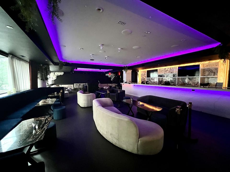 Fl 2 - 595 Hornby Street, Vancouver, BC
