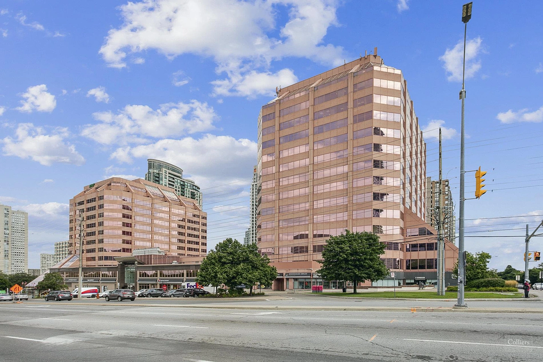 400 - 90 Burnhamthorpe Road West, Mississauga, ON