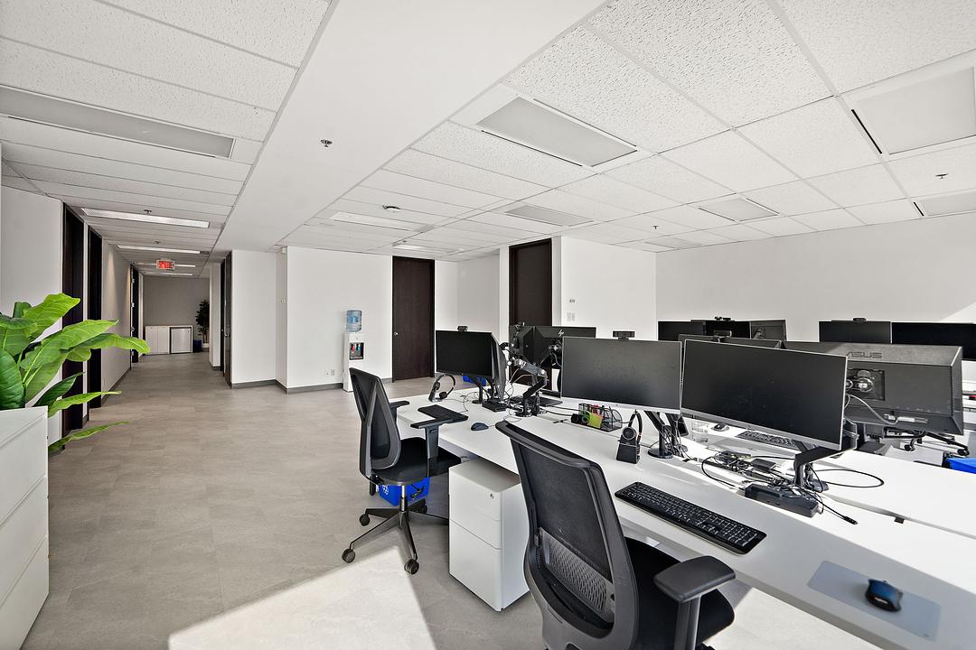 1010 Rue Sherbrooke Ouest, Montréal, QC