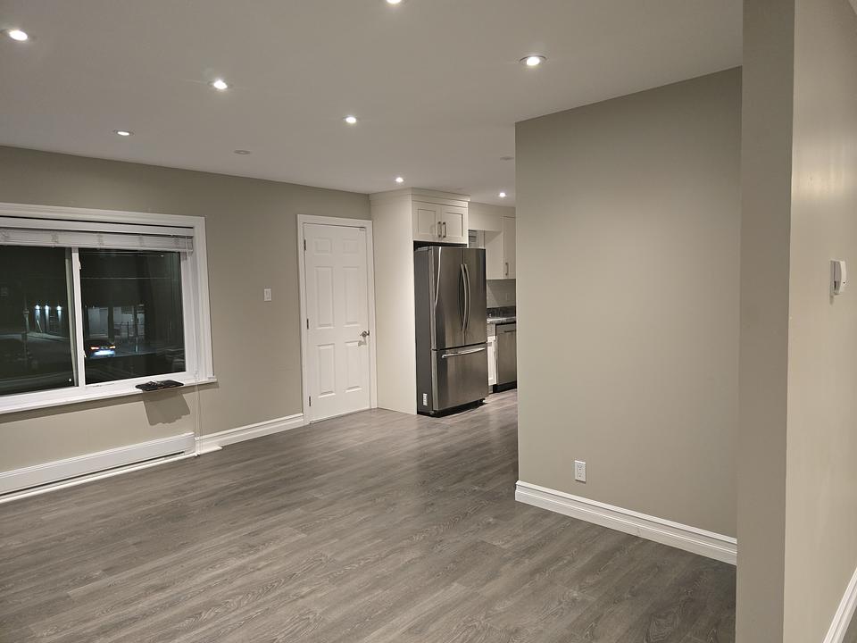 22504 Lougheed Highway, Maple Ridge, BC