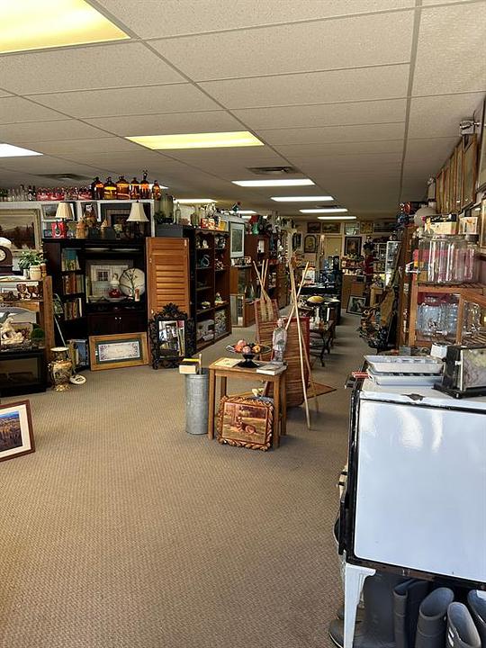 132 1 Street West, Brooks, AB