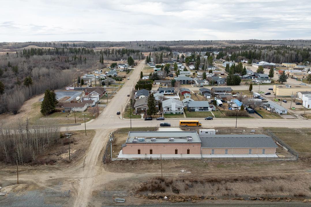 5235 51 Avenue, Wabamun, AB