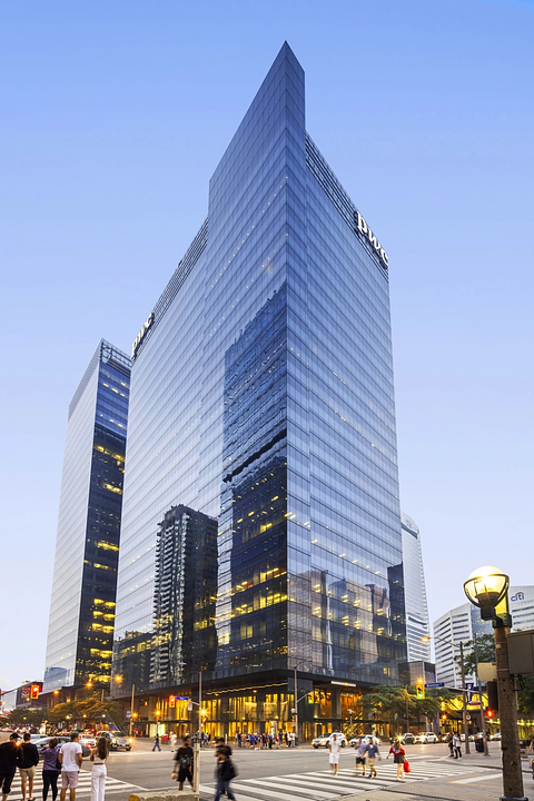 400 - 18 York Street, Toronto, ON