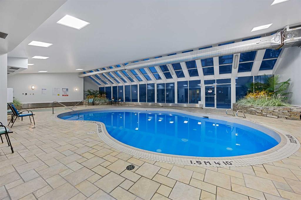 204 - 4603 Varsity Drive Northwest, Calgary, AB