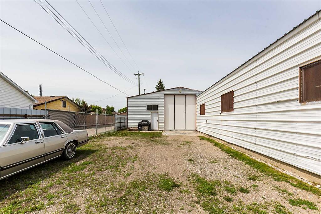 604 12 Street, Fort Macleod, AB