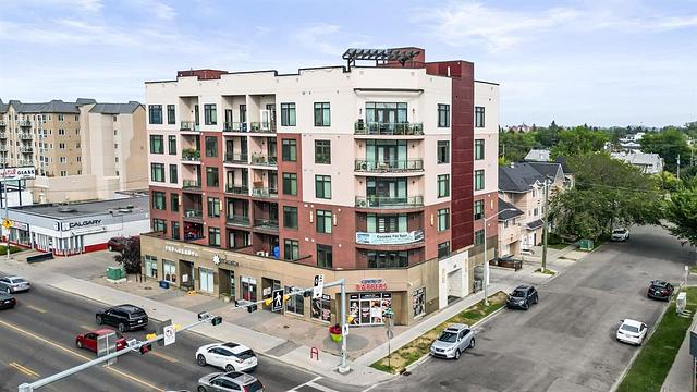 1406 Centre Street North, Calgary, AB