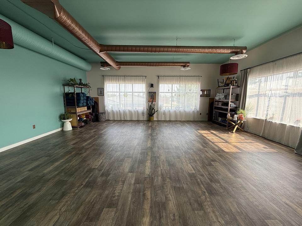 203 - 5025 Parkwood Road, Blackfalds, AB