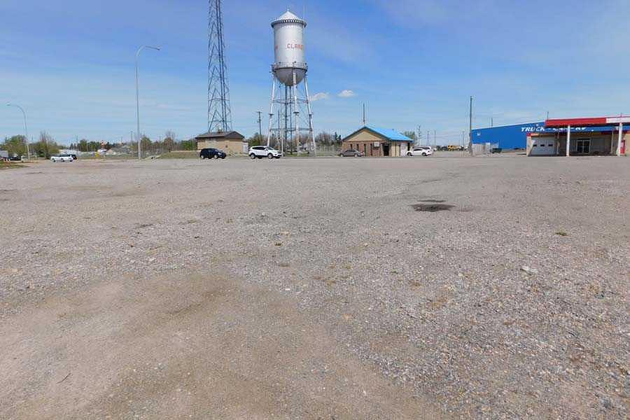 4419 1 Street West, Claresholm, AB