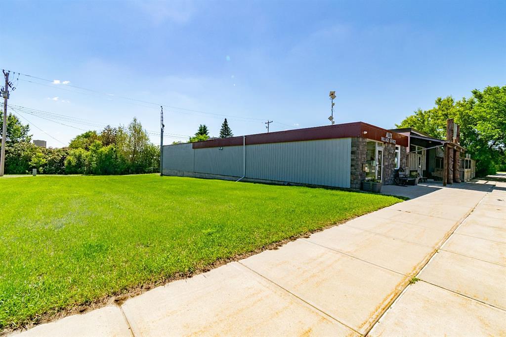 4851 Main Street, Alix, AB
