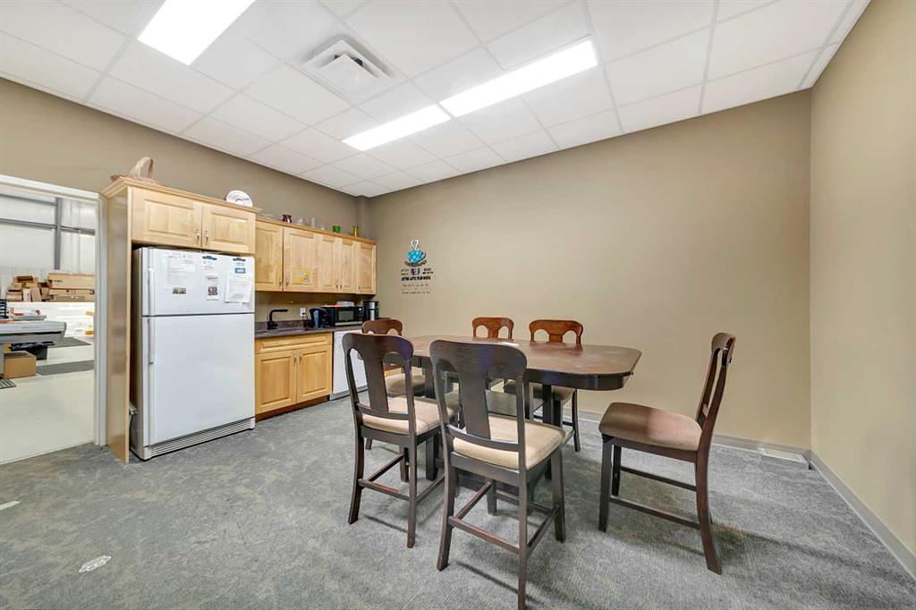 5921 50 Avenue, Lloydminster, SK