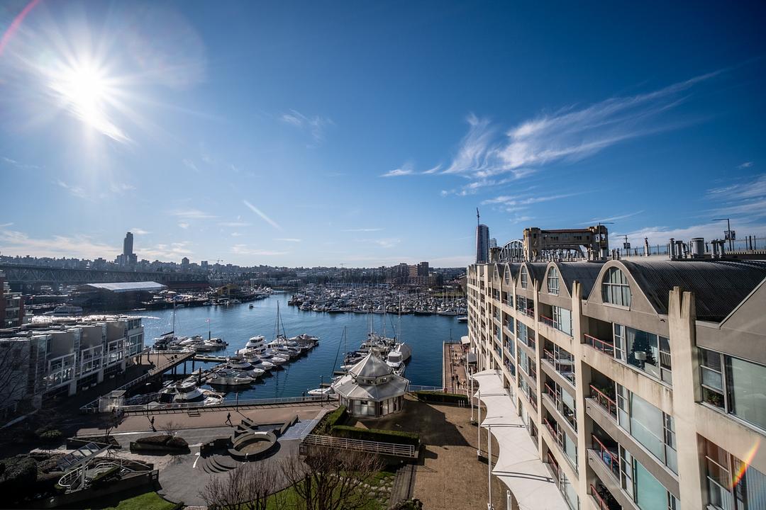 701 - 1006 Beach Avenue, Vancouver, BC