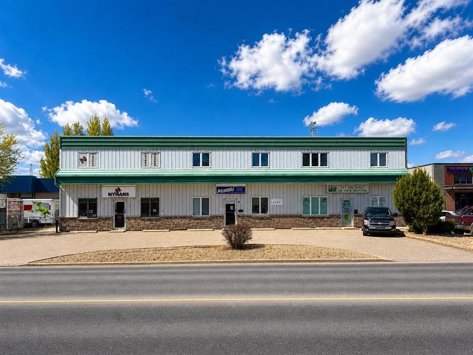 1-3 - 4768 Riverside Drive, Red Deer, AB