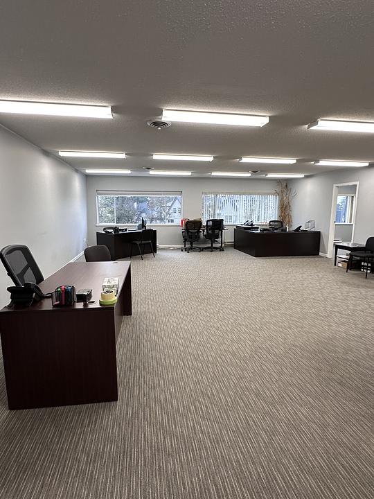 2570 King George Boulevard, Surrey, BC