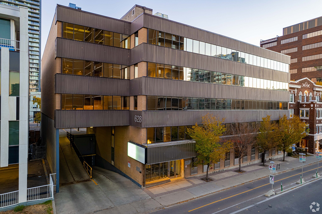 628 12 Ave SW, Calgary, AB