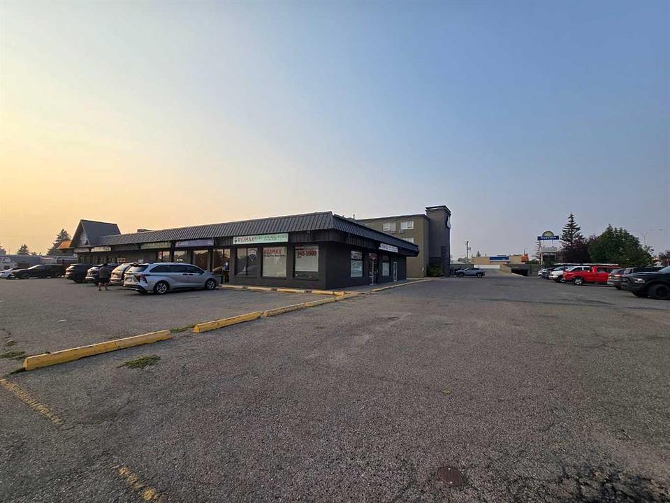 536 2 Avenue Southeast, Airdrie, AB
