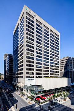1700-2001 Boulevard Robert-Bourassa, Montréal, QC