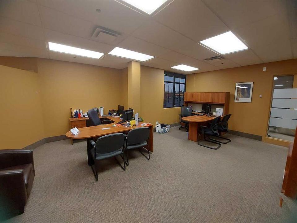 101 - 4320 50 Avenue, Red Deer, AB