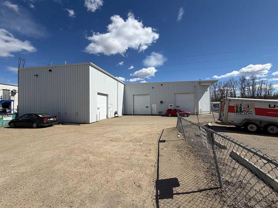 2 & 3 - 4768 Riverside Drive, Red Deer, AB