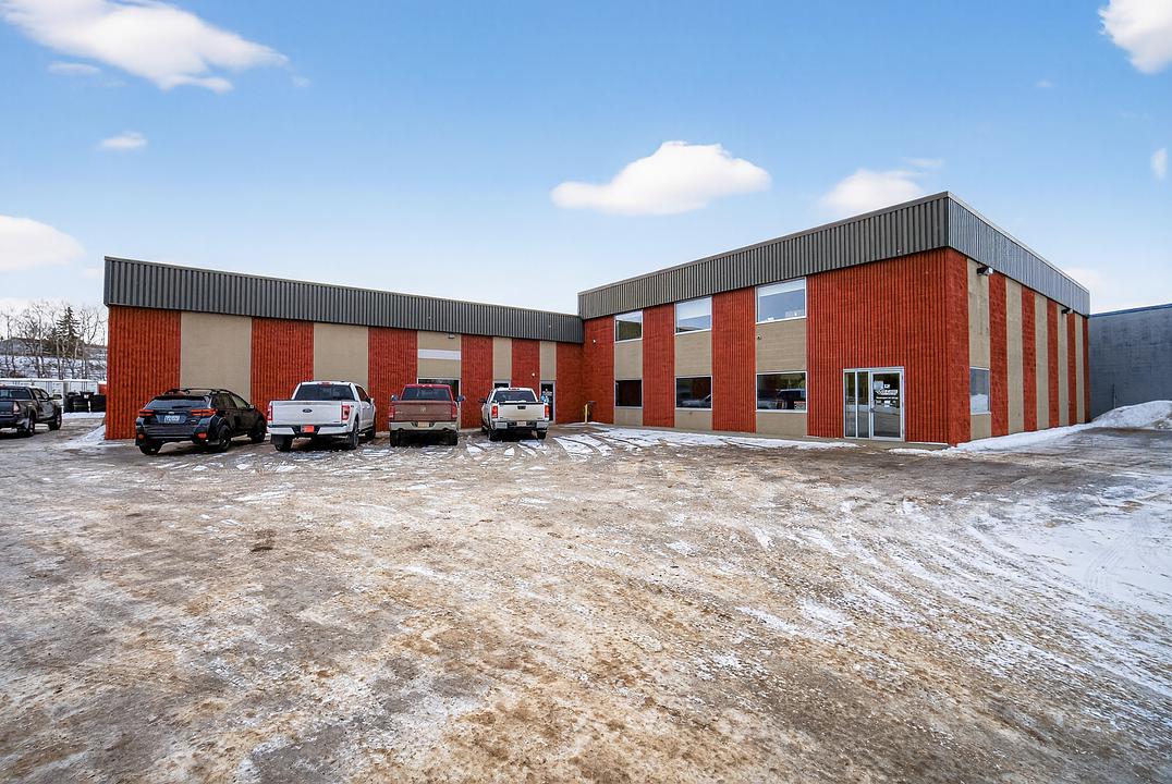 32 Rayborn Crescent, St. Albert, AB