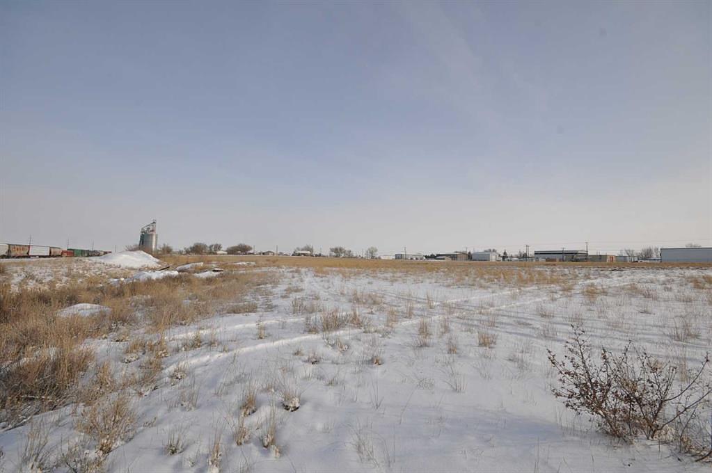 647 2nd Avenue, Cypress County, AB