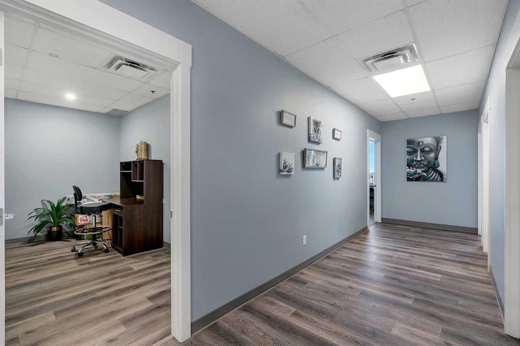 220 - 20 Saddlestone Drive Northeast, Calgary, AB