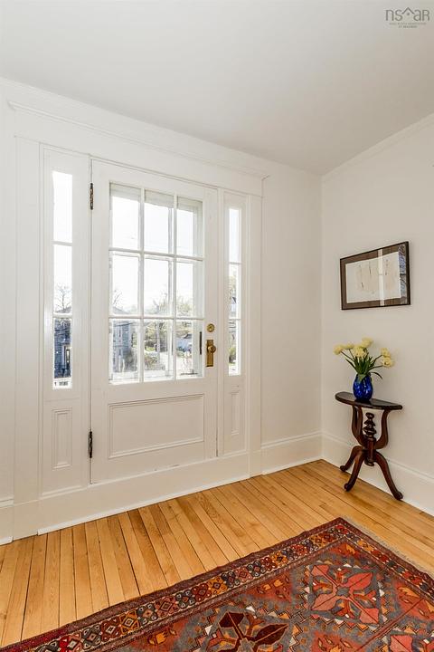 12 Linden Avenue, Wolfville, NS