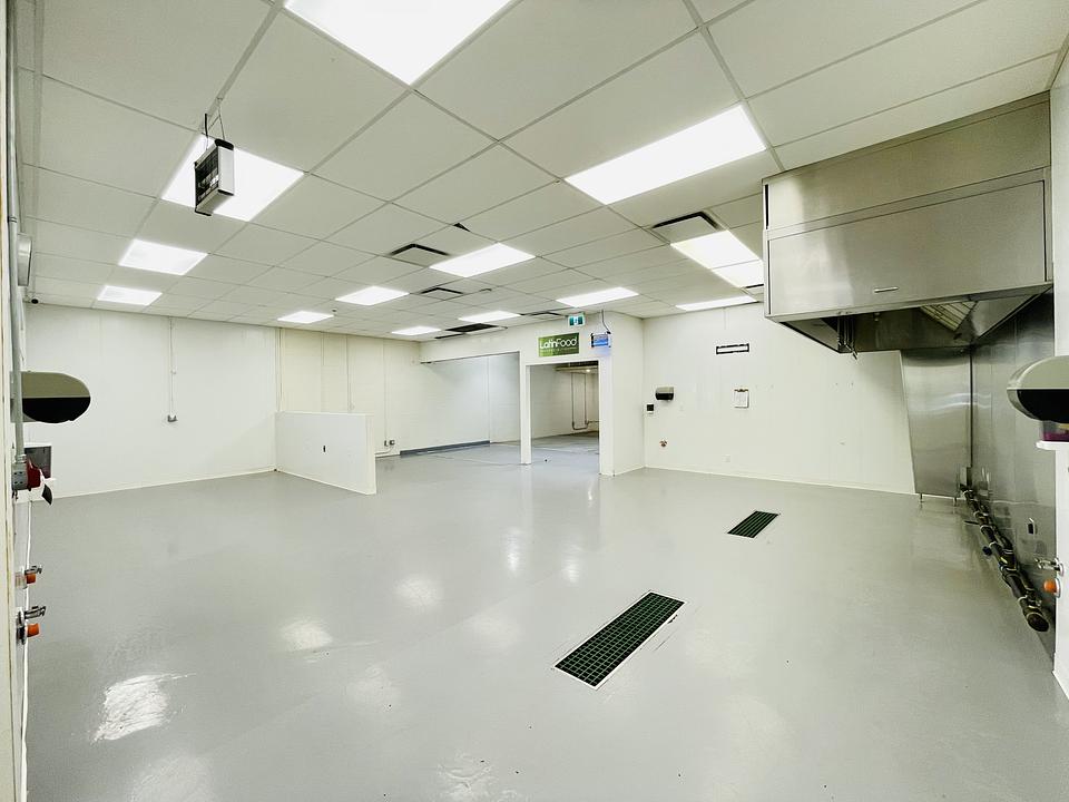 03 - 6103 Centre Street South, Calgary, AB