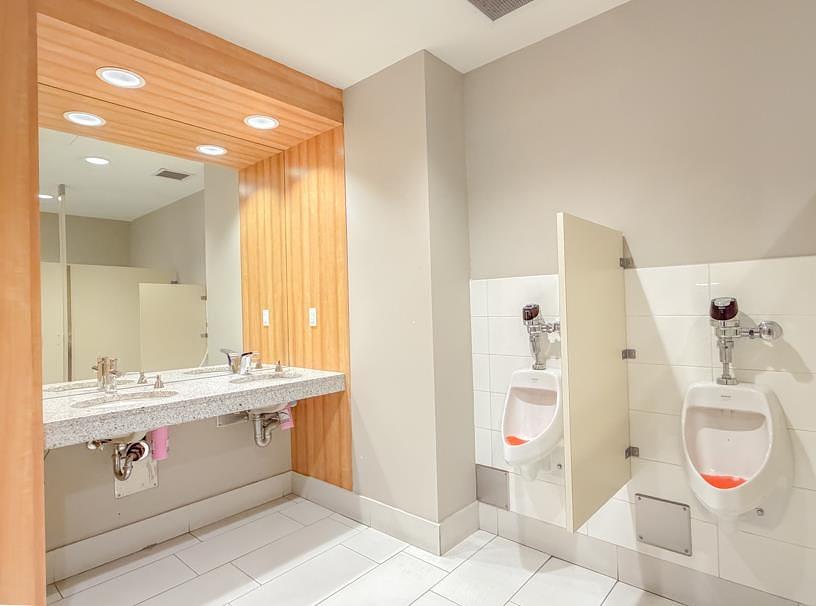 722 & 726 - 550 West Broadway, Vancouver, BC