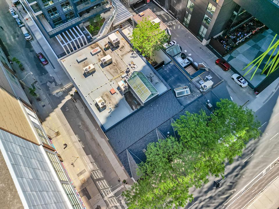275 Richmond Street West, Toronto, ON